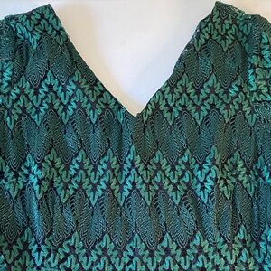 Elegant Green and Black V-Neck Dress Sz 16; All over design